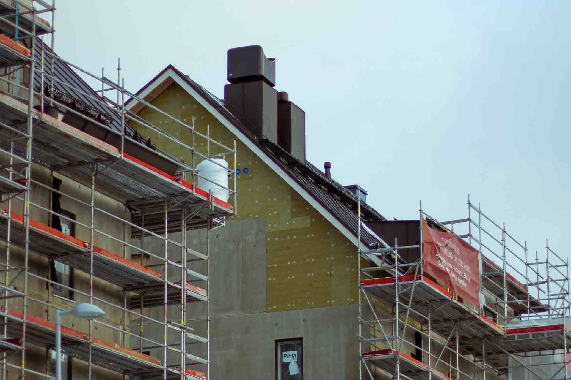 Asphalt shingles installed by Kudu Roofing